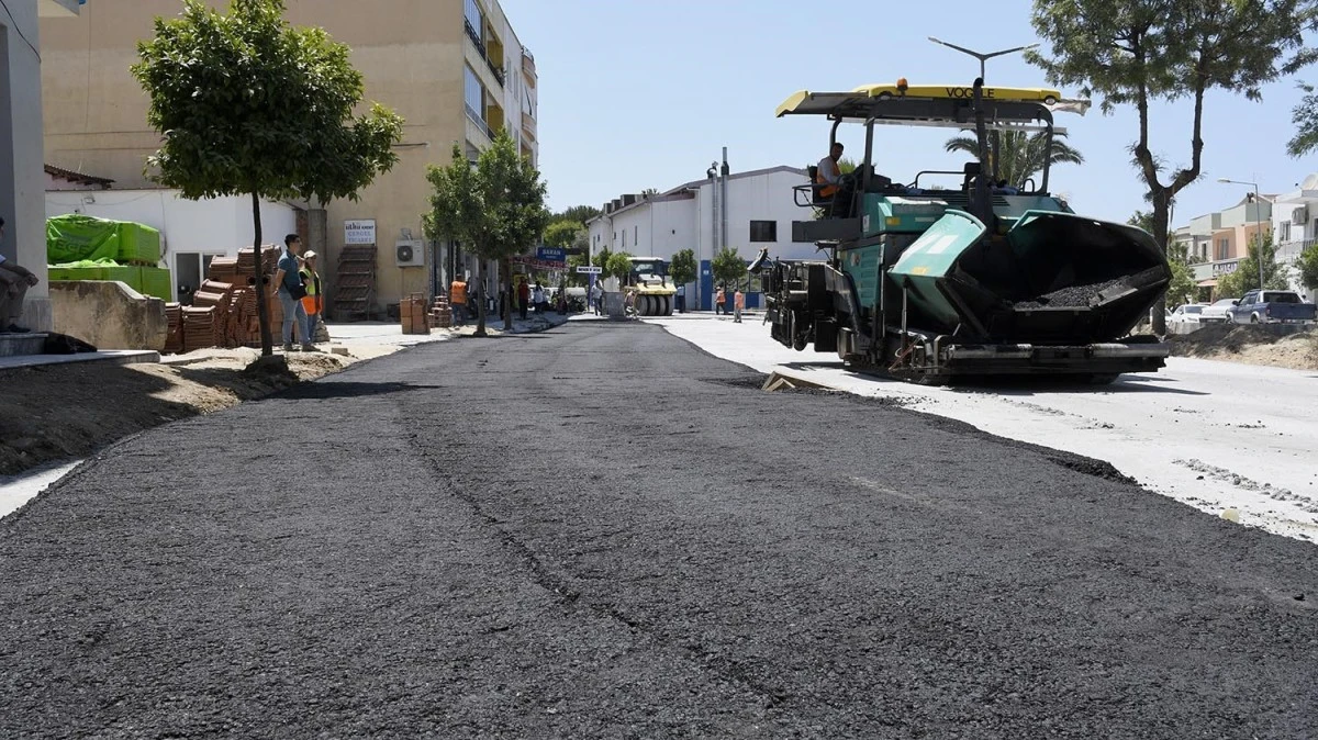 Davutlar Mahallesi’ne 40 milyonluk yatırımla sorunlar çözülüyor