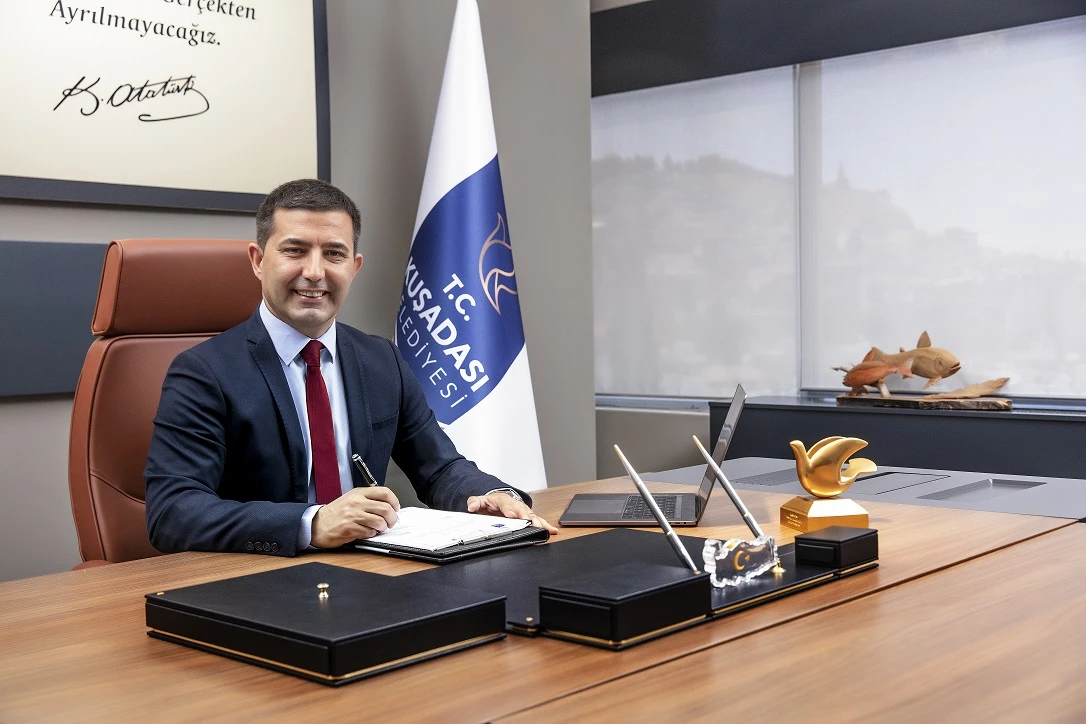 KUŞADASI EŞSİZ DOĞASI VE MAVİ BAYRAKLI PLAJLARIYLA MİSAFİRLERİNİ BEKLİYOR