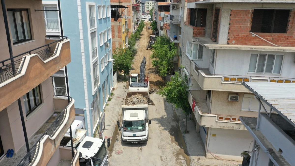 AYDIN BÜYÜKŞEHİR BELEDİYESİ ÇİNE’NİN YOLLARINI YENİLİYOR