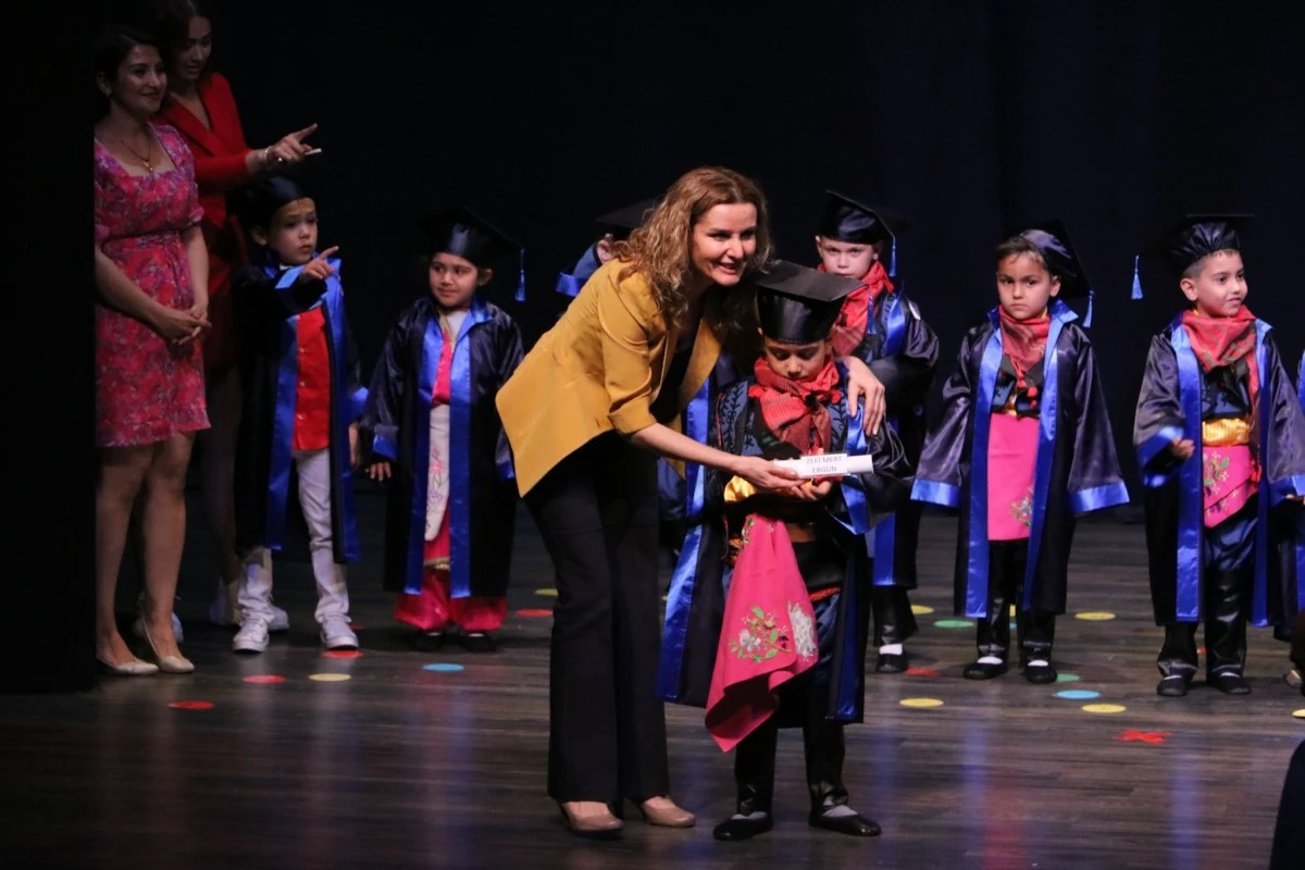 AYDIN BÜYÜKŞEHİR BELEDİYESİ ÇOCUK GELİŞİM MERKEZLERİNDEN YILSONU GÖSTERİLERİ