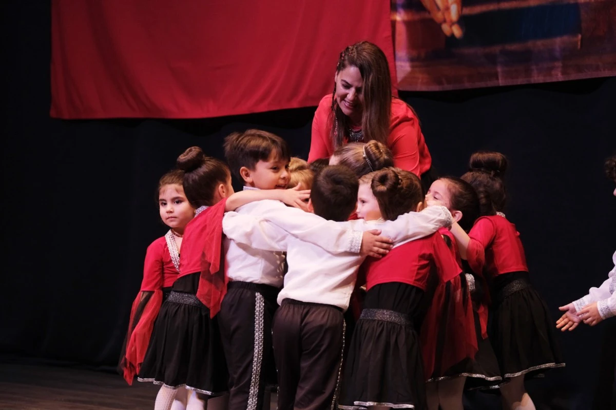 AYDIN BÜYÜKŞEHİR BELEDİYESİ ÇOCUK GELİŞİM MERKEZLERİNDEN YILSONU GÖSTERİLERİ