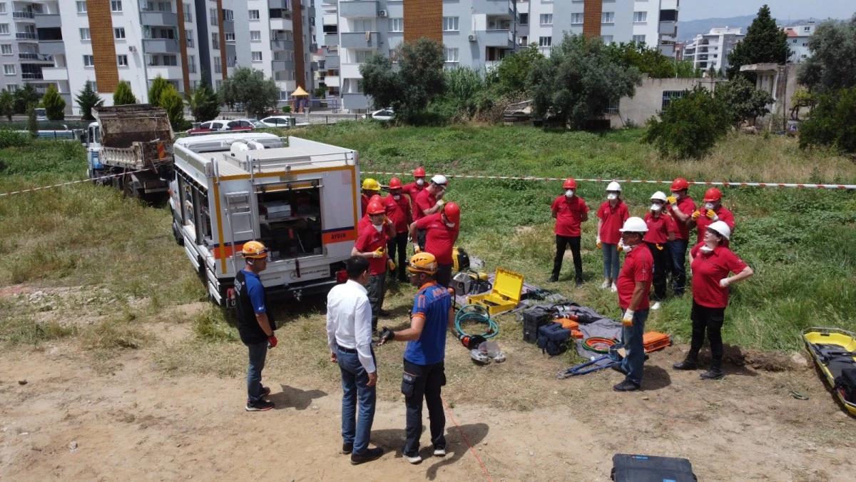 NAFAD'ın tatbikatı nefes kesti