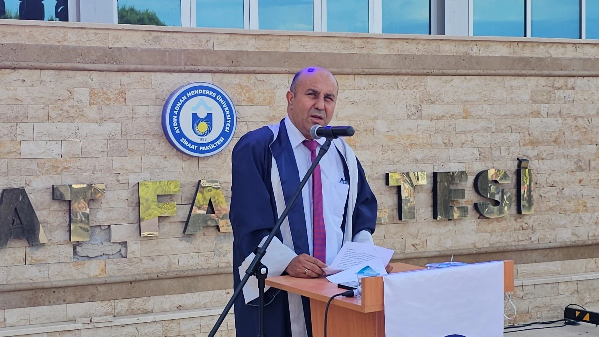 Ziraat Fakültesi'nde mezuniyet coşkusu