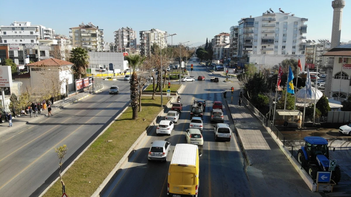 Aydın’da kırmızı ışıkta geçenlere af yok