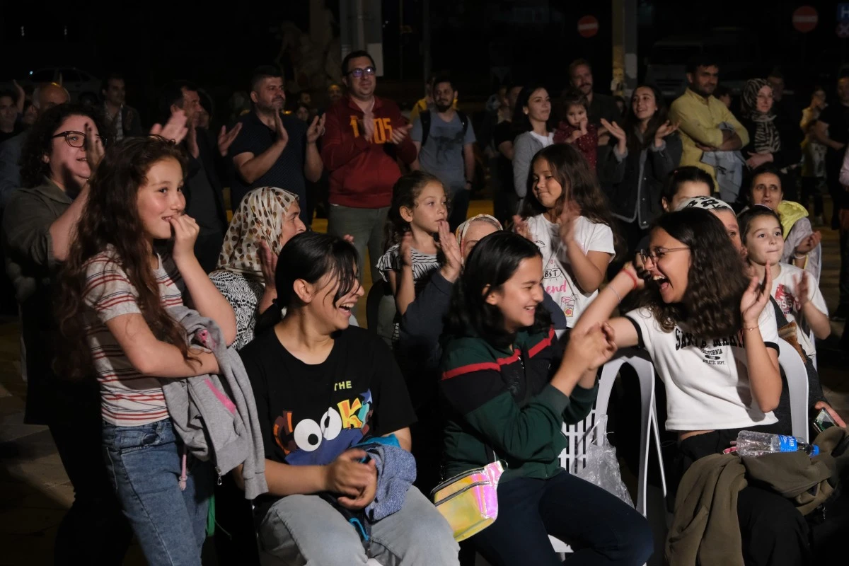 Büyükşehir 'Yaz Konserleri' Karacasu'dan başladı