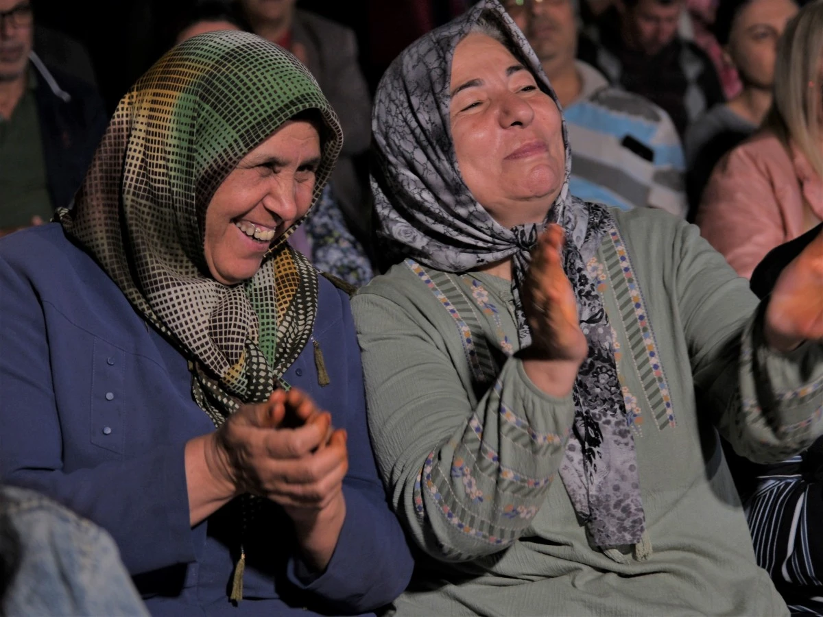 Büyükşehir 'Yaz Konserleri' Karacasu'dan başladı