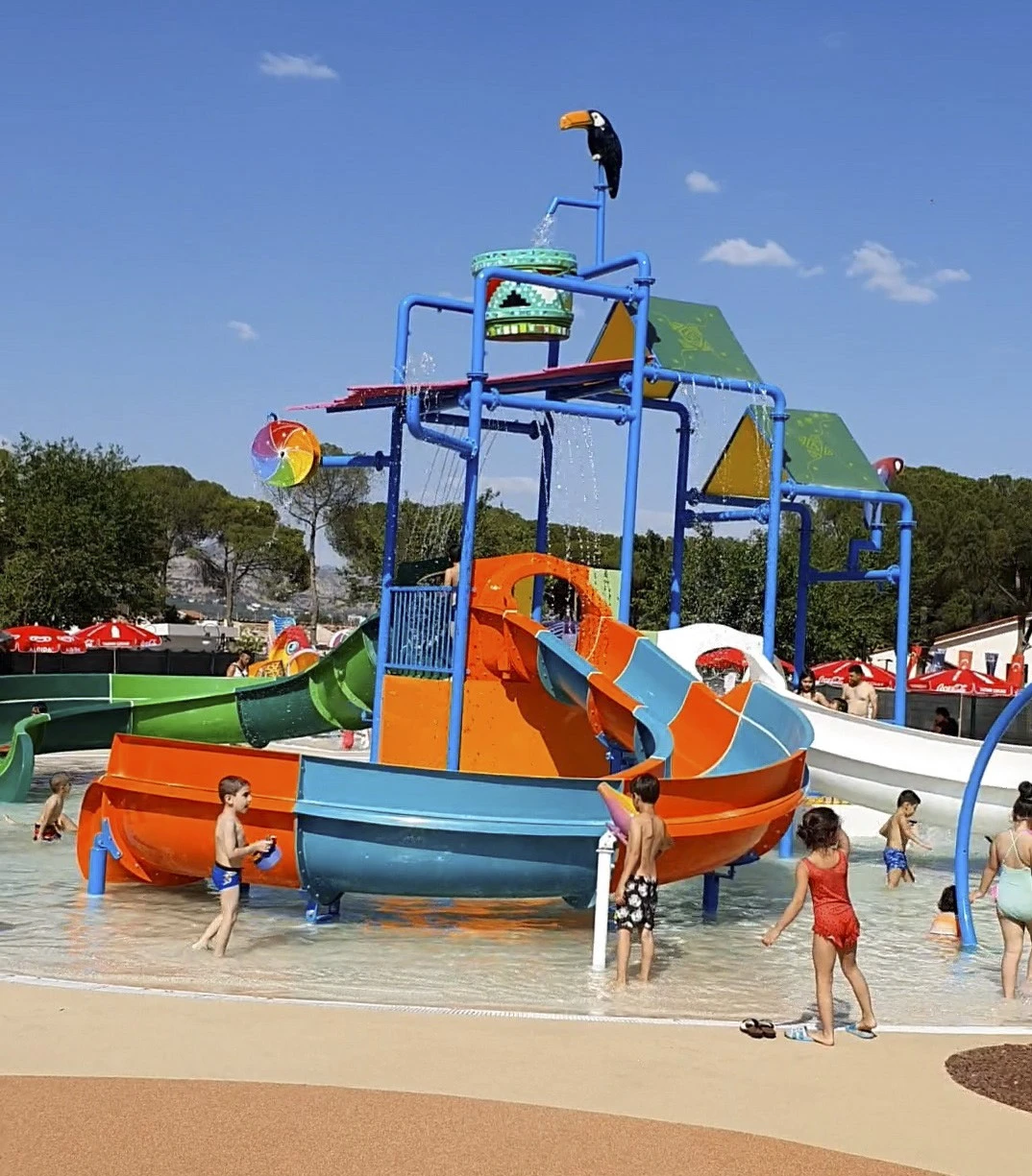 Aydın Tekstil Park çocuklara aquaparkıyla da eğlence sunuyor