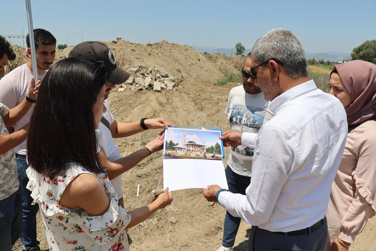 Ko&ccedil;arlı&rsquo;da hayırseverlerin bağışladığı arsada cami yapımına başlandı