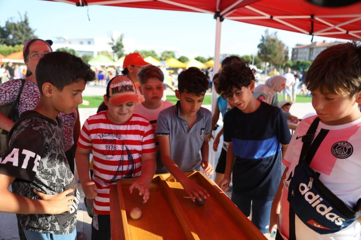 Didimli çocuklar festivalde doyasıya eğlendi