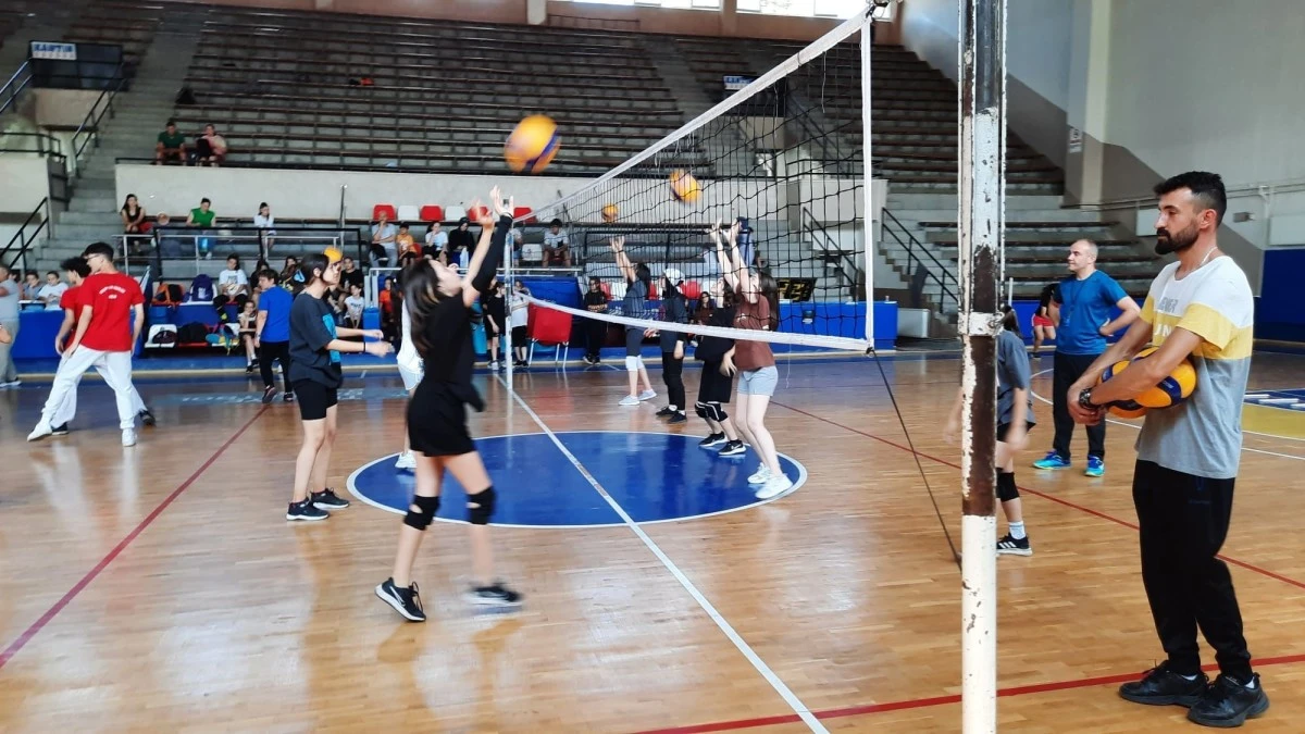 GSB Spor Okulları yaz döneminde de gençleri bekliyor