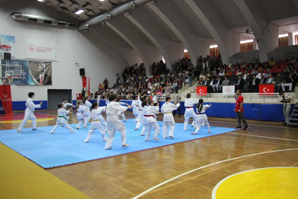 GSB Spor Okulları yaz d&ouml;neminde de gen&ccedil;leri bekliyor