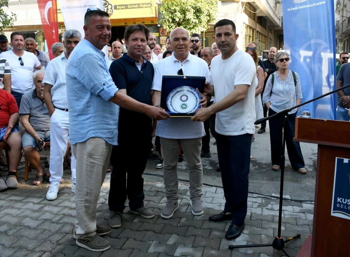 Farklı coğrafyalardan gelen Giritliler Kuşadası'nda buluşuyor