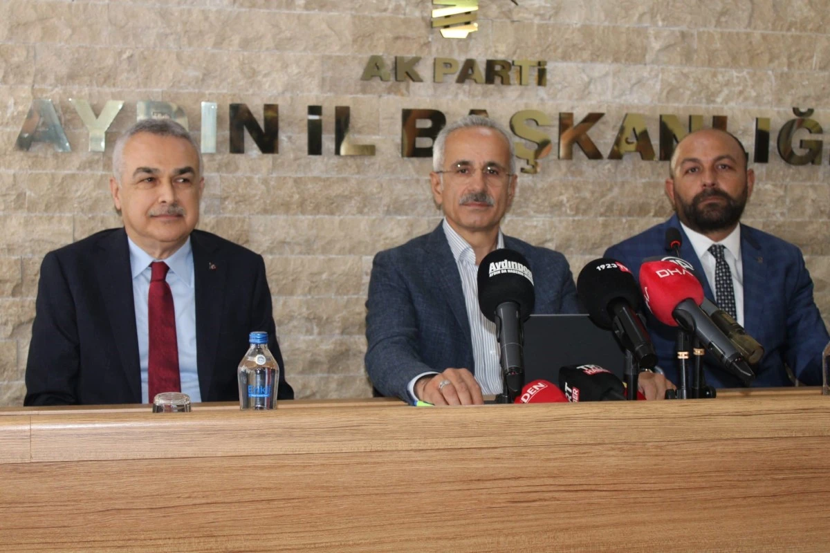 Bakan Uraloğlu: "Son 21 yılda Aydın'ın ulaşım ve iletişim yatırımları i&ccedil;in 26 milyar TL harcama yapıldı"