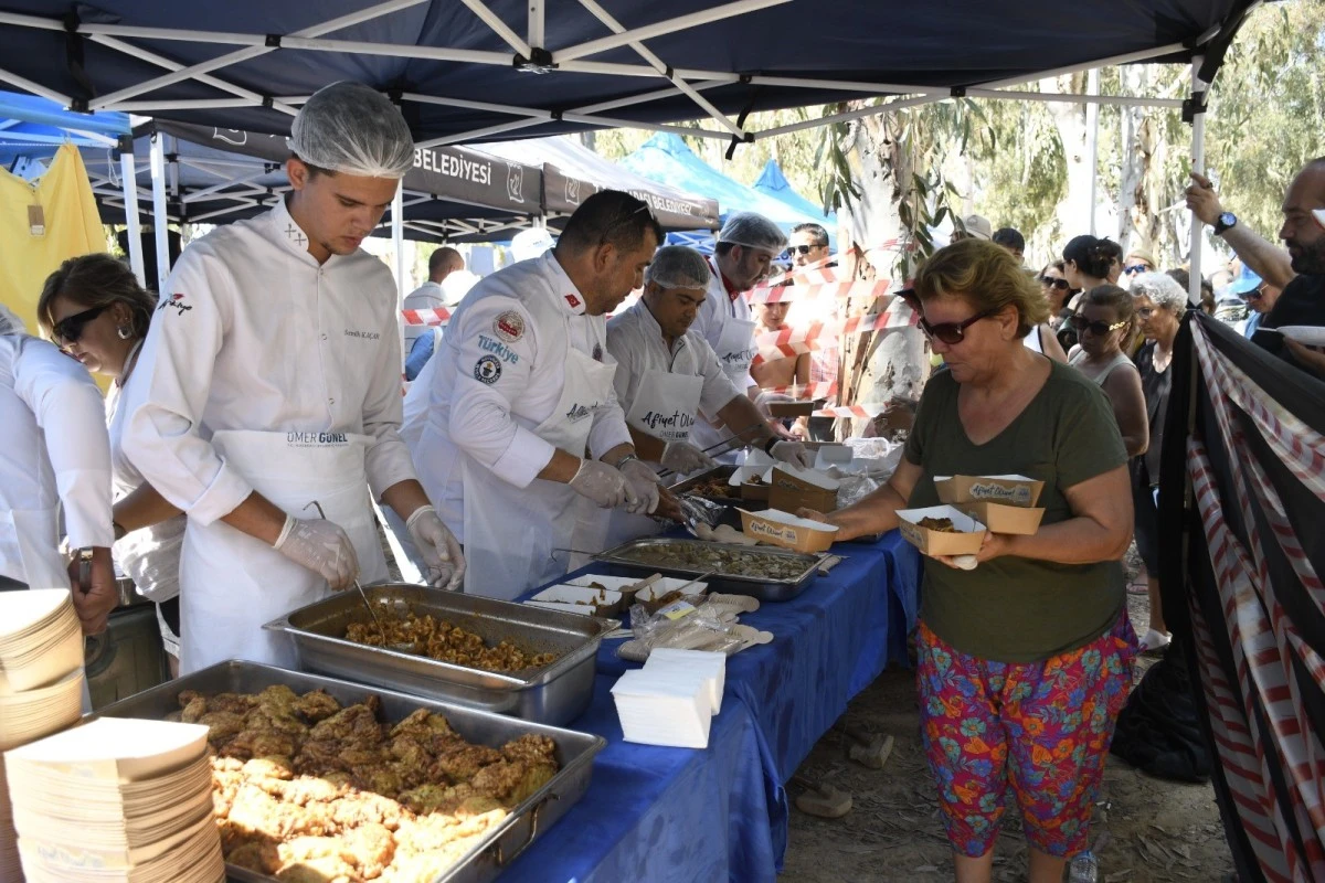 Binlerce Giritli Kuşadası’nda buluştu