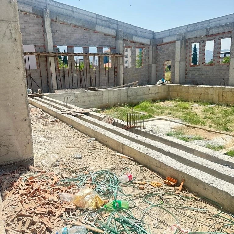 Çine’de Gençlik Merkezi ve yüzme havuzu çalışmaları hız kesmiyor