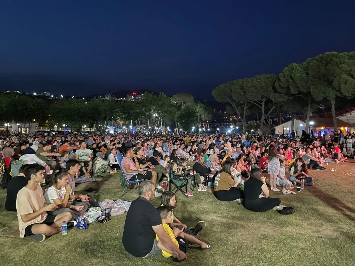 Aydın Tekstil Park'ta sinema geceleri başladı