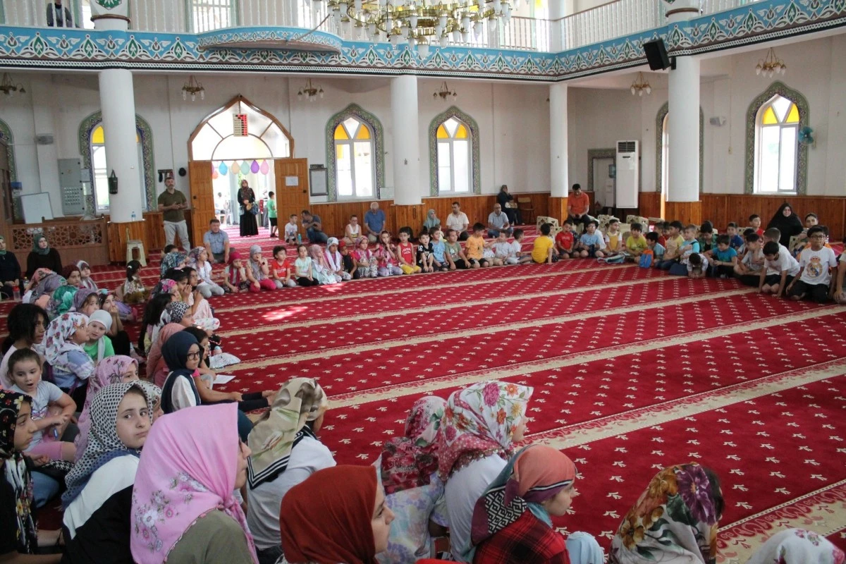 Aydın'da yaz Kur'an Kursları düzenlenen tören ile başladı
