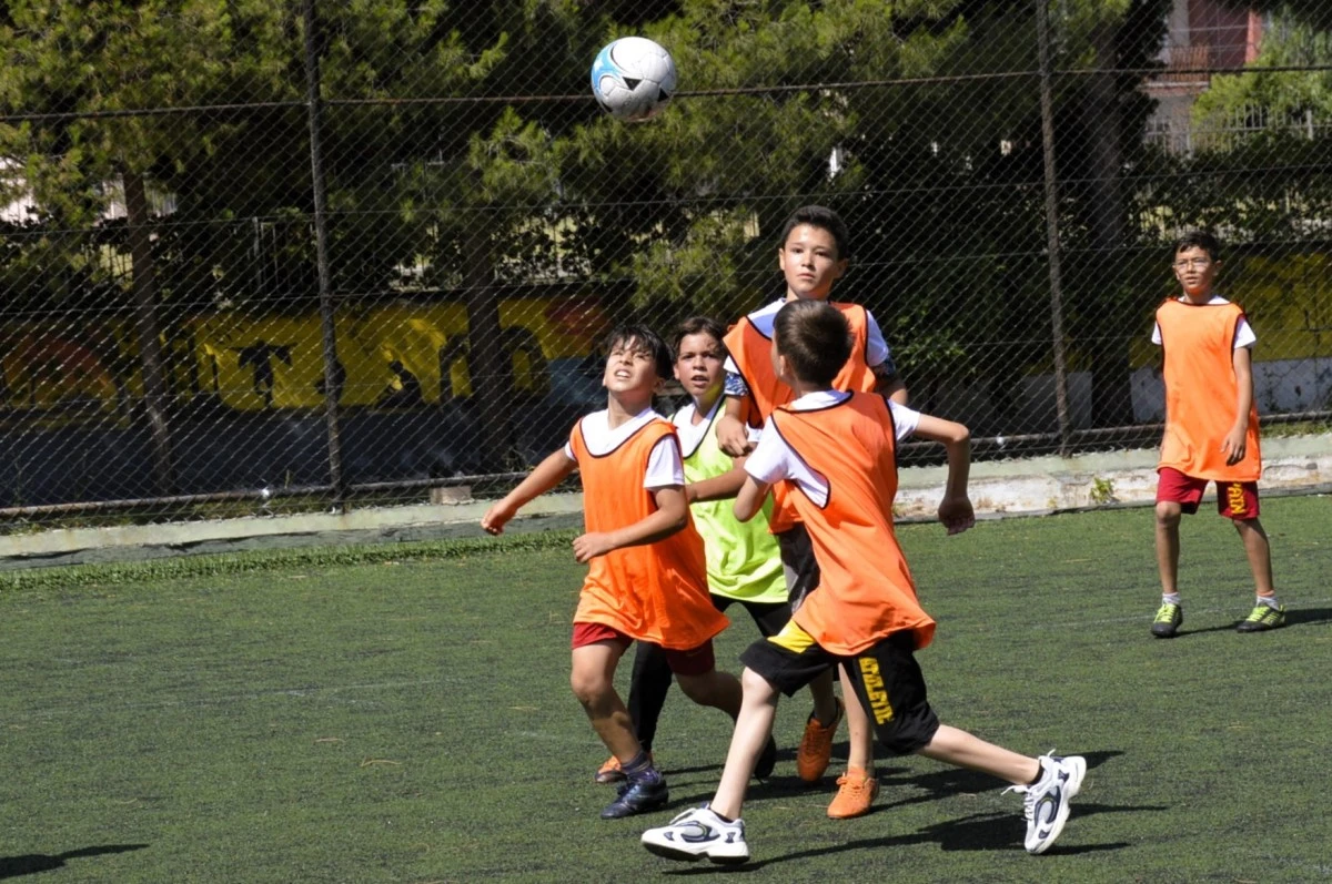 Geleceğin futbolcuları Çine'de yetişiyor