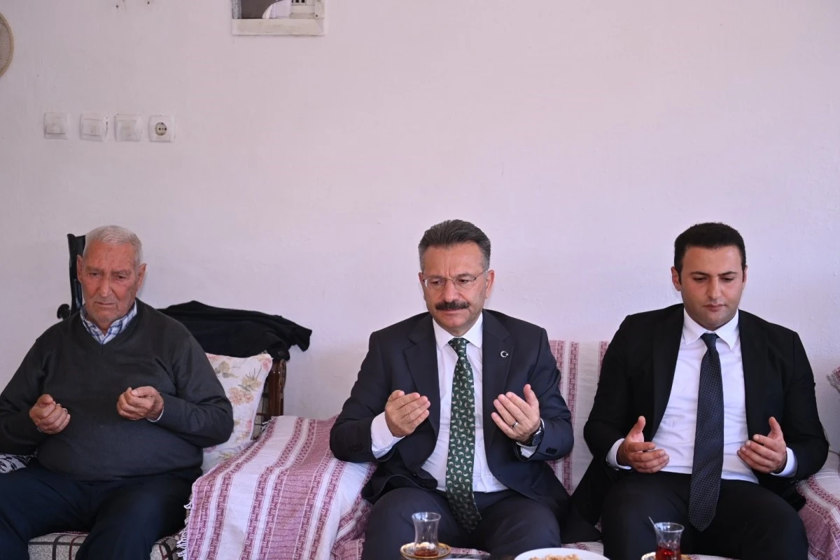 Vali Aksoy, Bozdoğanlı muhtarlar ile bir araya geldi