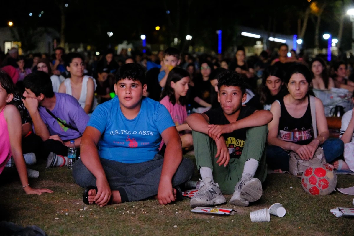 TEKSTİL PARK’TA SİNEMA GECELERİNE YOĞUN İLGİ