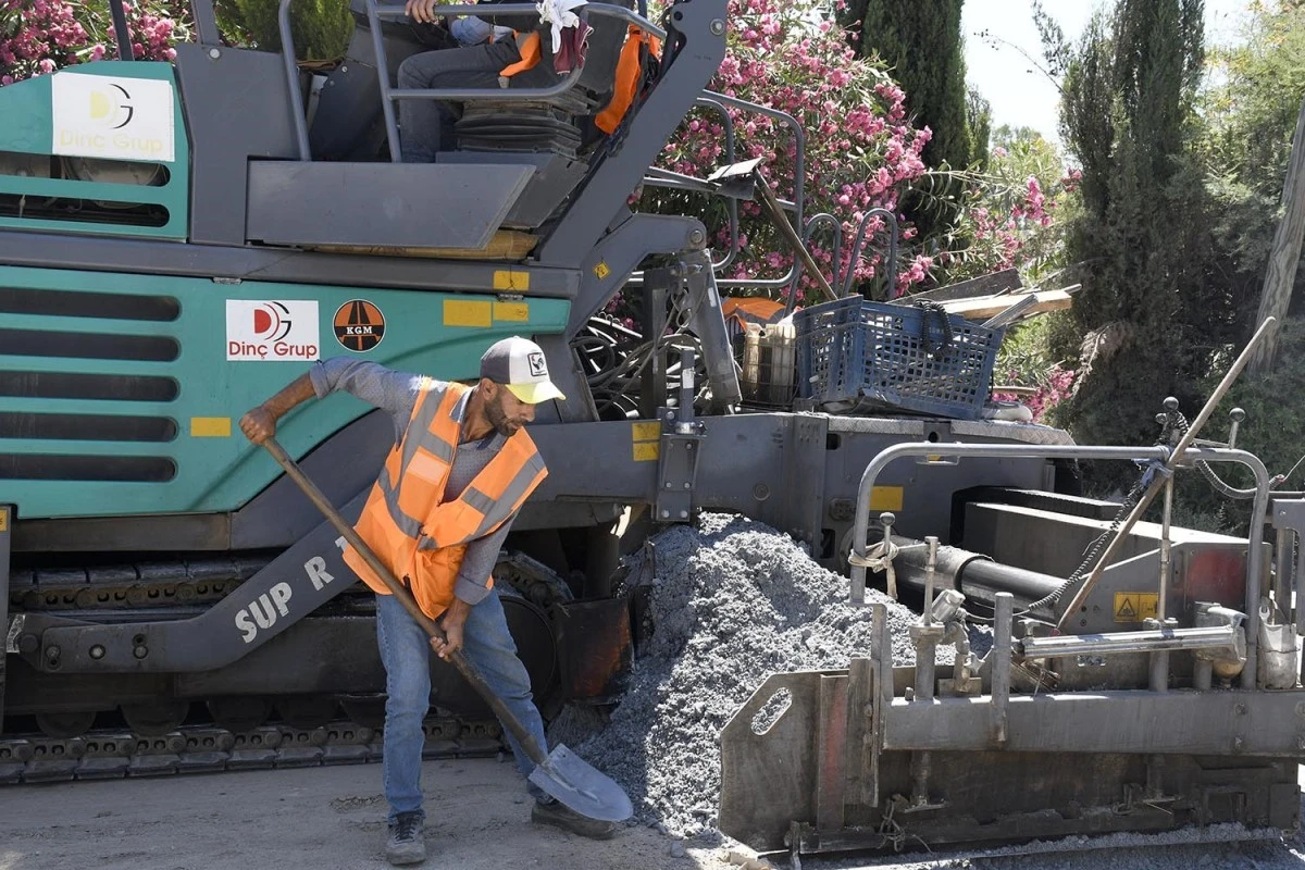 Kuşadası’nın sorunları çözüme kavuşuyor