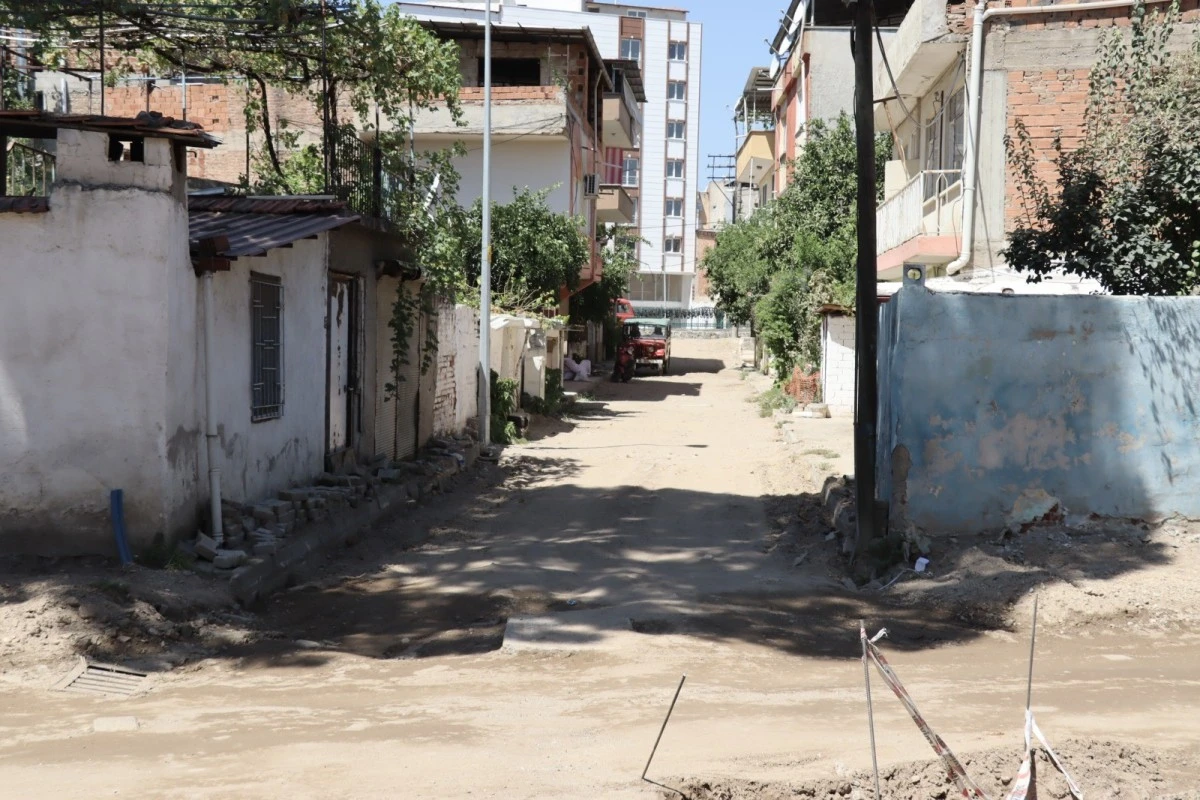 Nazilli Belediyesi Yeşil Mahalle’de çalışmalarını sürdürüyor
