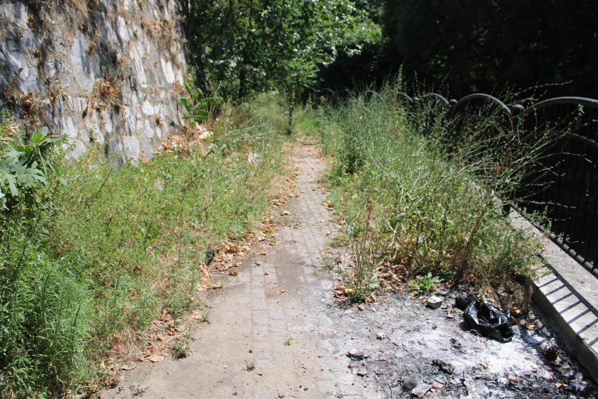 Bakımsız kalan Pınarbaşı alt yolu harabeye döndü
