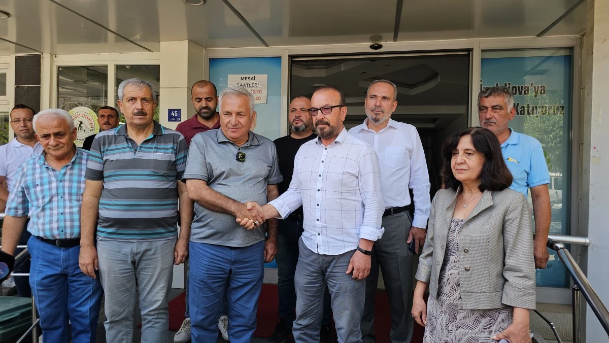 Nazilli Belediyesi'nden İncirliova Belediyesi'ne otobüs hibesi