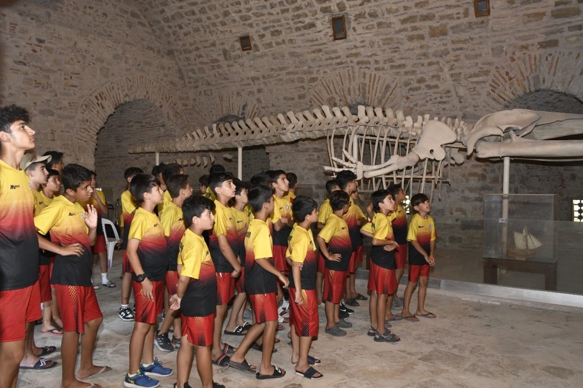 Kuşadası Belediyesi Nusaybinli çocuklara unutulmaz bir gün yaşattı