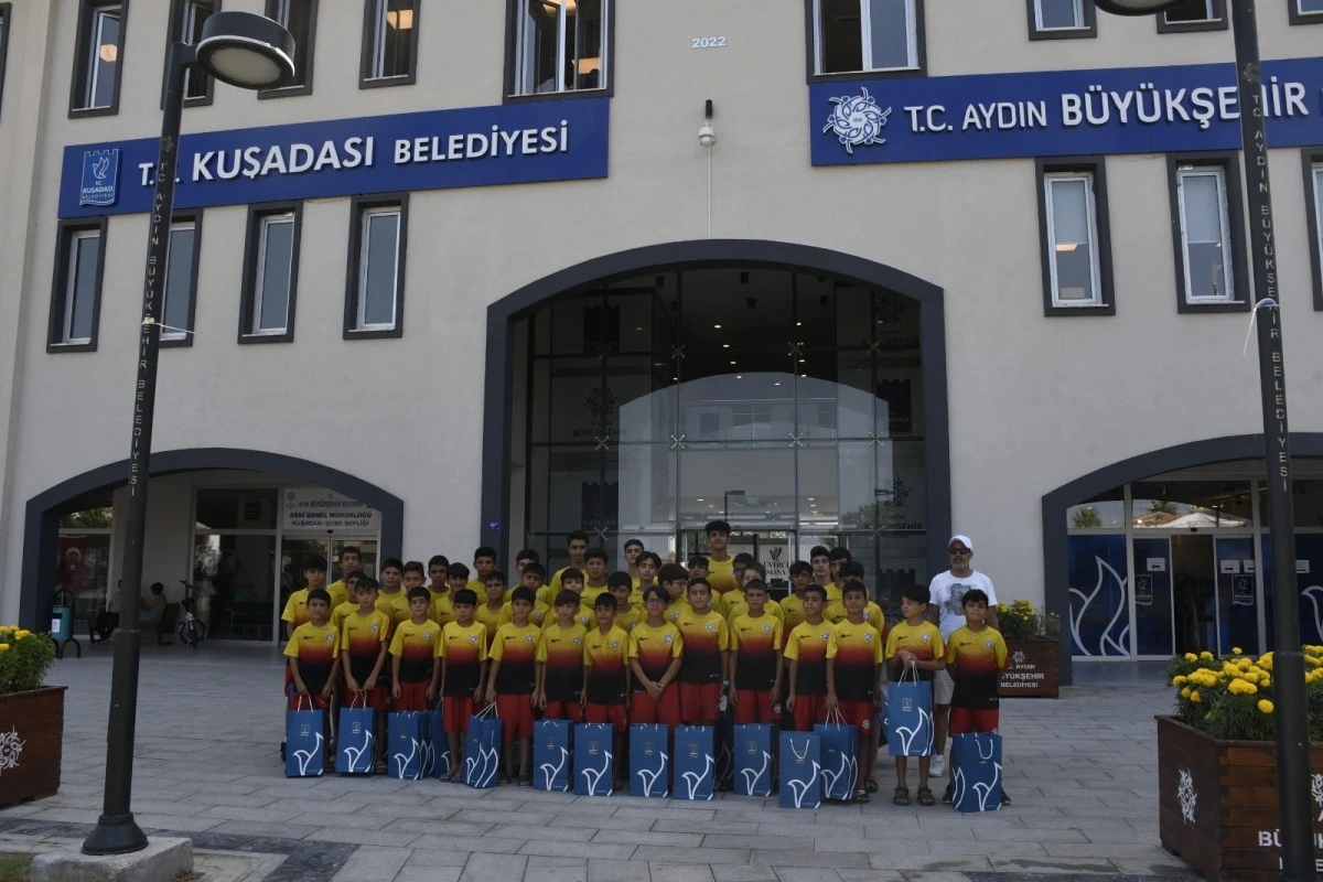 Kuşadası Belediyesi Nusaybinli çocuklara unutulmaz bir gün yaşattı