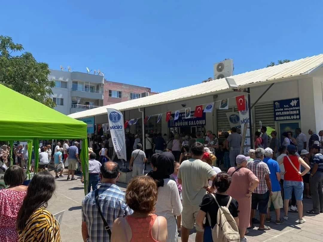 Didim Belediyesi’nden aşure ikramı