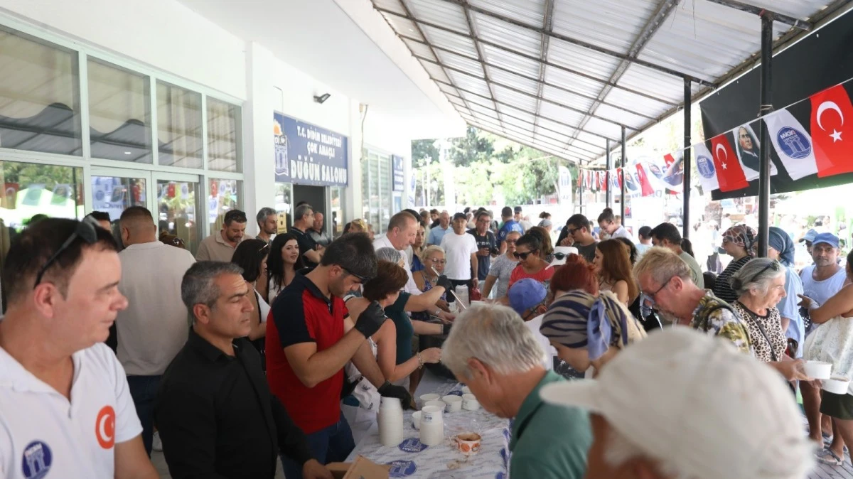 Didim Belediyesi’nden aşure ikramı