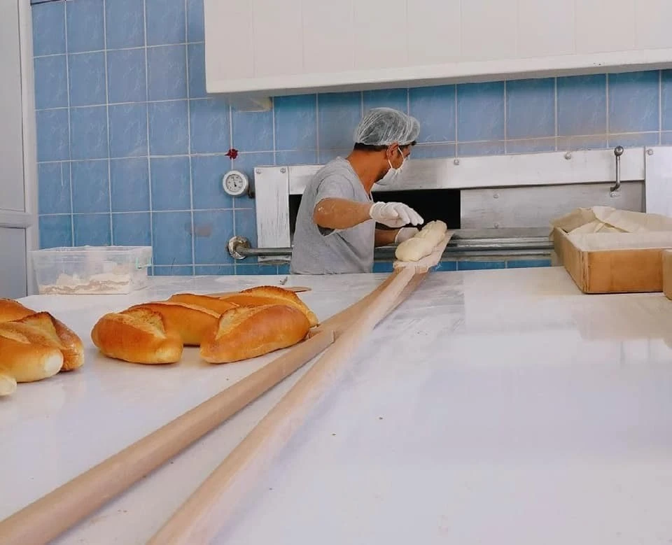 Koçarlı Belediyesi'nin ürettiği halk ekmeklere ilçe dışından talep artıyor