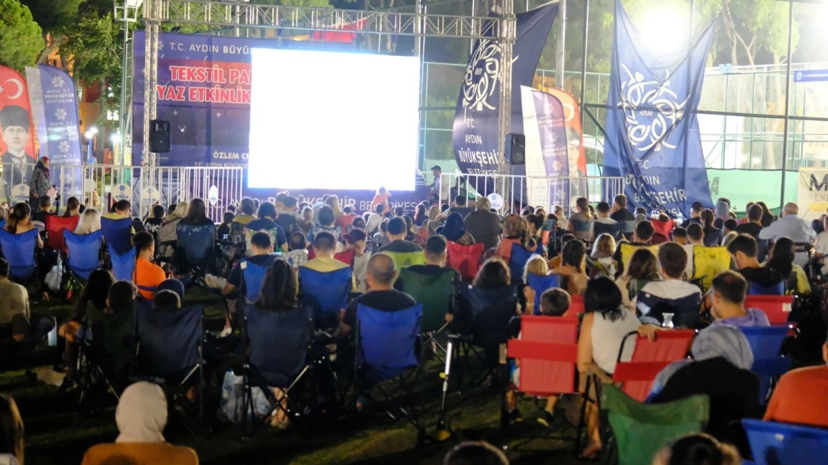 Tekstil Park’ta “Hababam Sınıfı” gecesi yaşandı