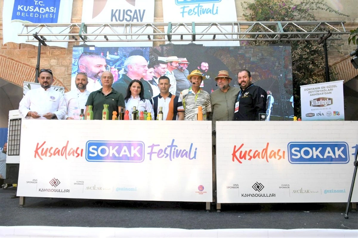 TÜRKİYE KUŞADASI SOKAK FESTİVALİ’NDE BULUŞTU