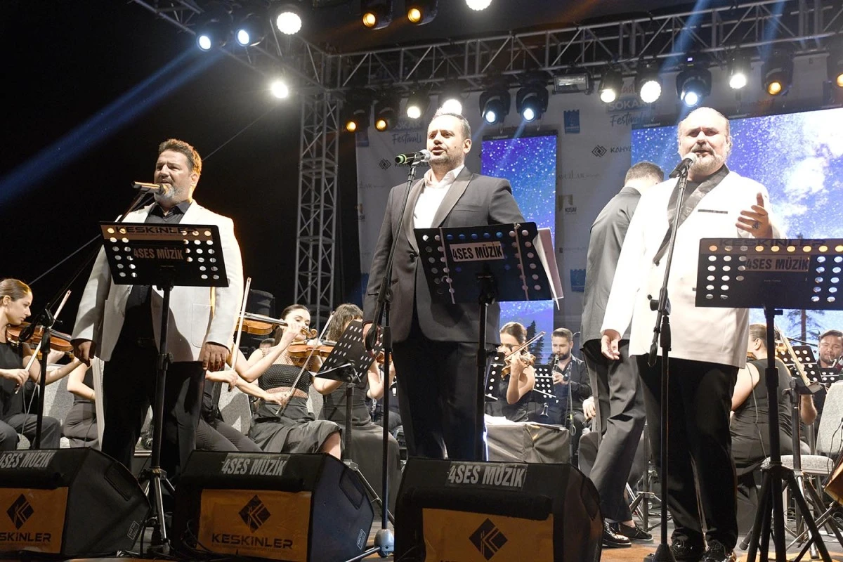 TÜRKİYE KUŞADASI SOKAK FESTİVALİ’NDE BULUŞTU