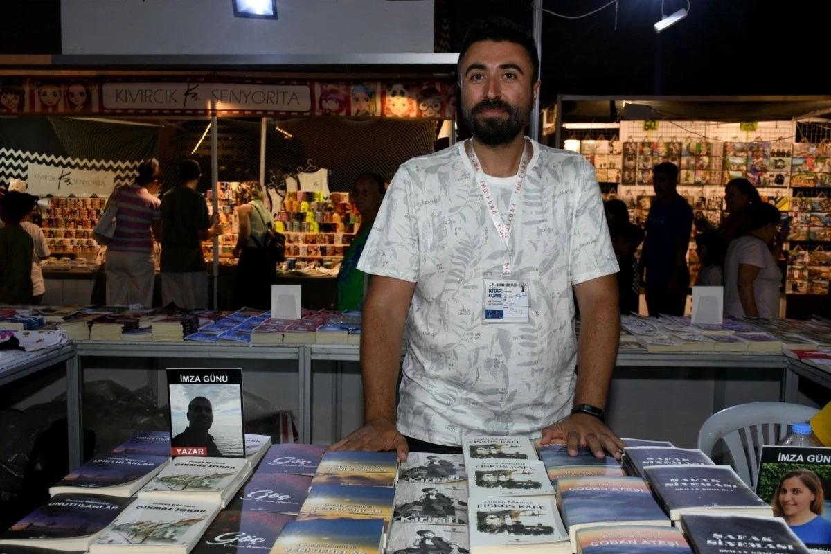 Kuşadası Kitap Fuarı’na yoğun ilgi