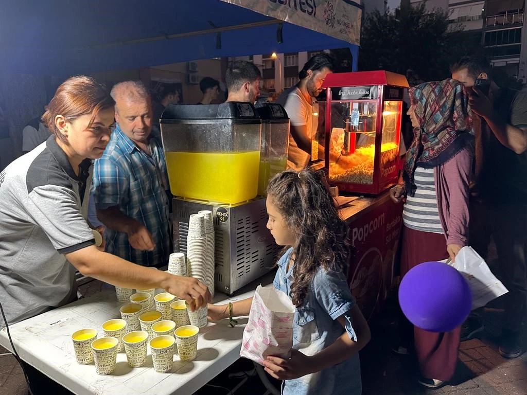 Aydın Büyükşehir Belediyesi'nden Nazilli'de açık hava sineması