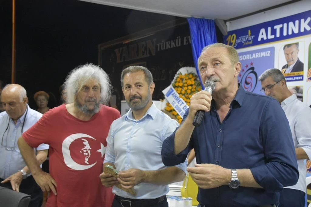 Altınkum Yazarlar Festivali usta kalemleri ağırlamaya devam ediyor