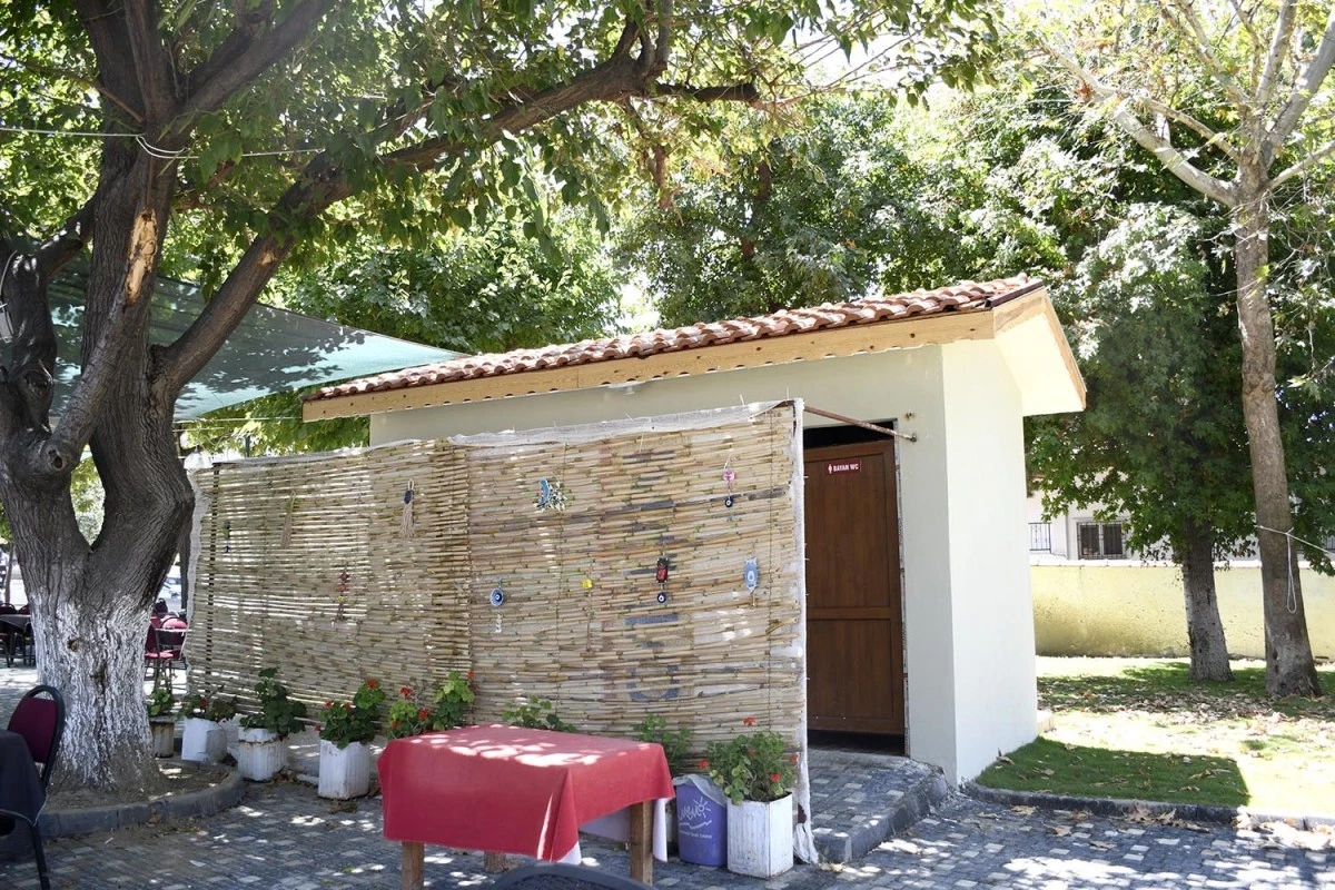 Yeni parklar Kuşadası’na nefes olmaya devam ediyor