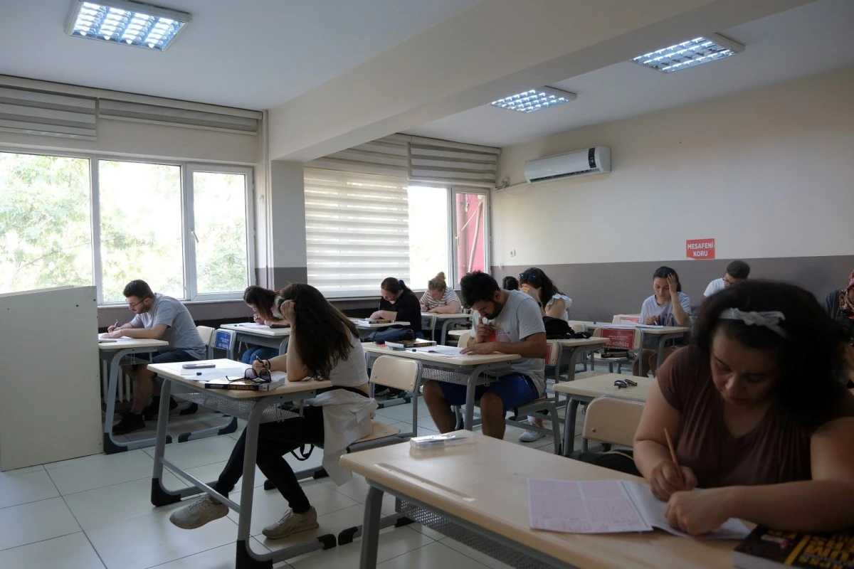 AYDIN BÜYÜKŞEHİR BELEDİYESİ HIZLANDIRILMIŞ KPSS KURSUNA YOĞUN İLGİ