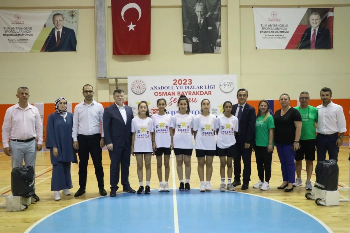 Aydın'da badmintonun yıldızları parlıyor
