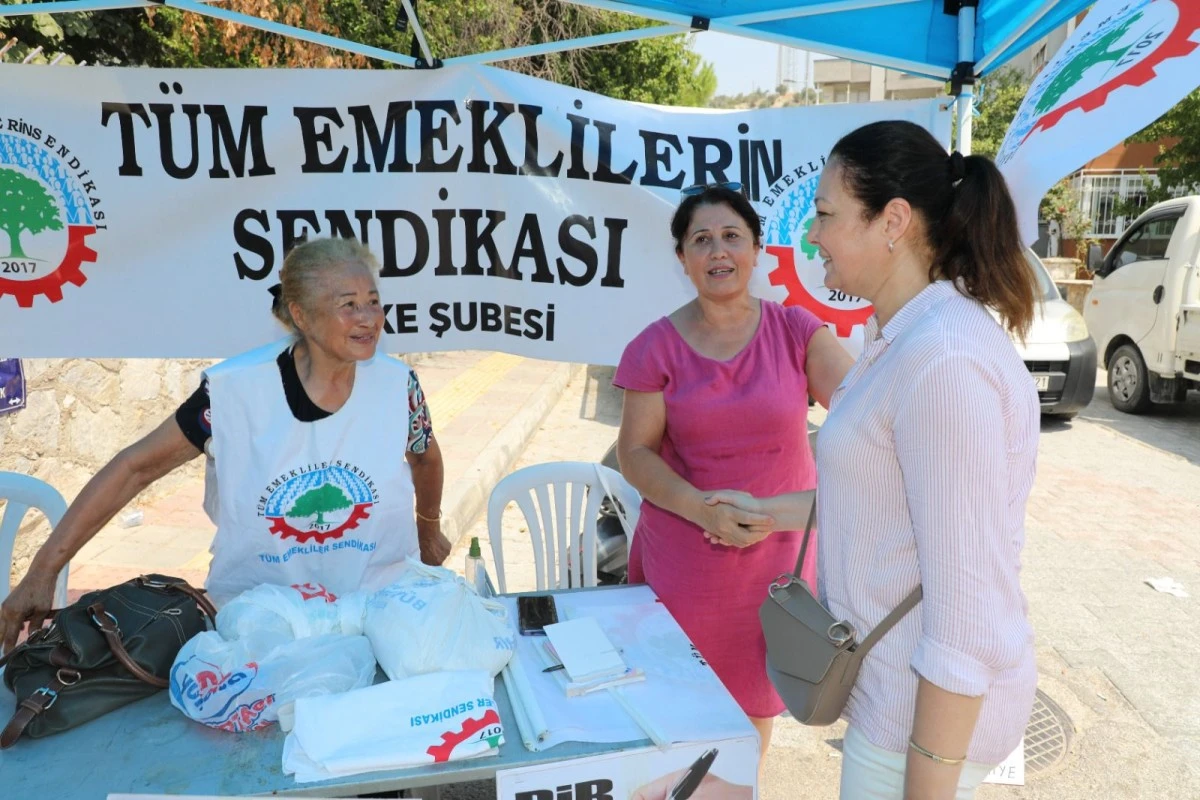 CHP SÖKE KADIN KOLLARINDAN EMELİKLİLERE İMZALI DESTEK