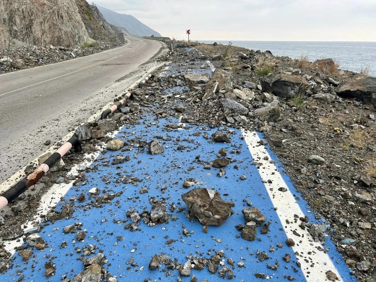 Sökeli baba-oğul, Ege'den Hatay'a bisikletle yardım köprüsü kurdu