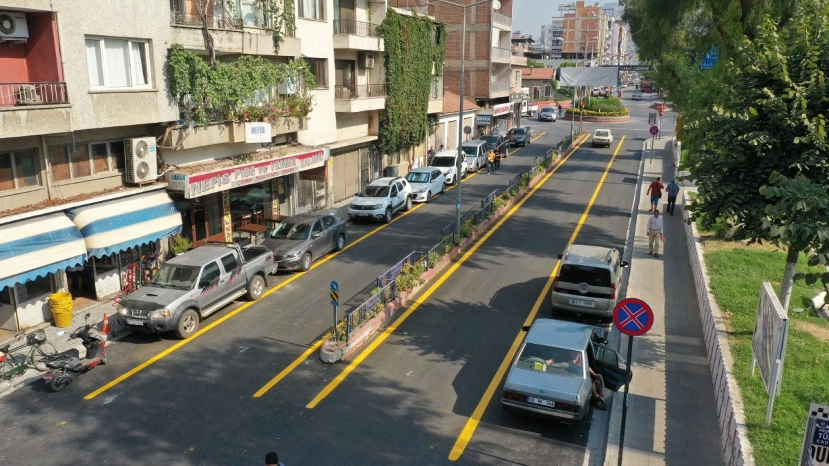 Aydın Büyükşehir Belediyesi İncirliova Türkan Saylan Caddesi'ni yeniledi