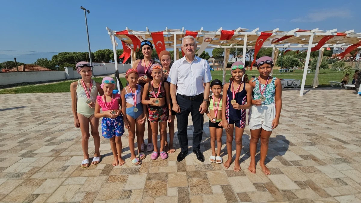 Kuyucak’ta yüzme yarışları düzenlendi
