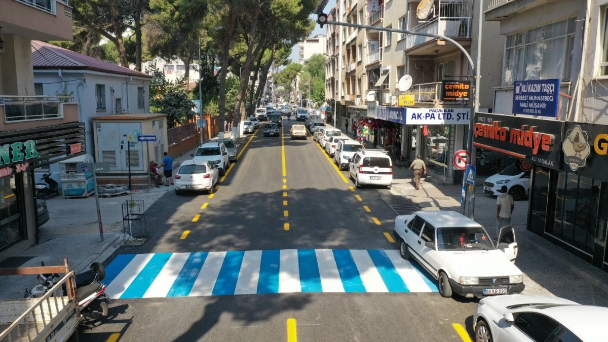 AYDIN BÜYÜKŞEHİR BELEDİYESİ İNCİRLİOVA TÜRKAN SAYLAN CADDESİ’Nİ YENİLEDİ