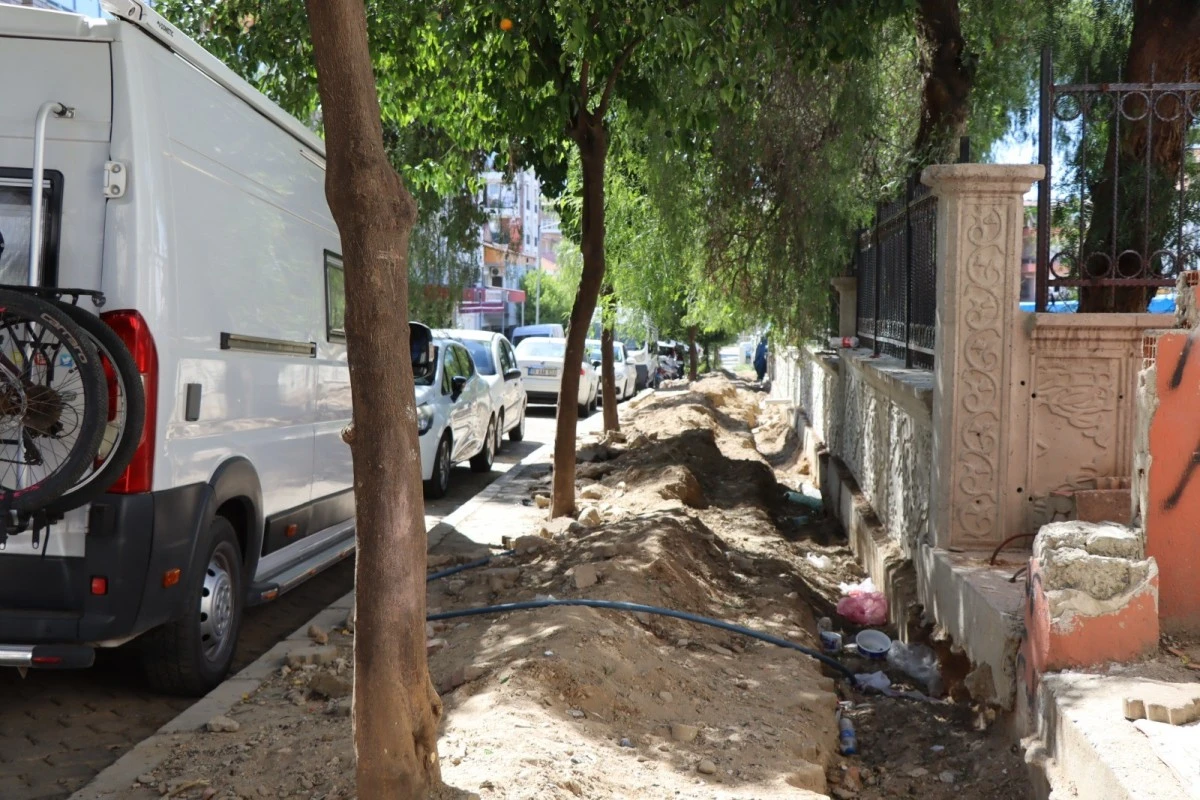Başkan Özcan talimat verdi, Nazilli'de bozuk yol kalmayacak