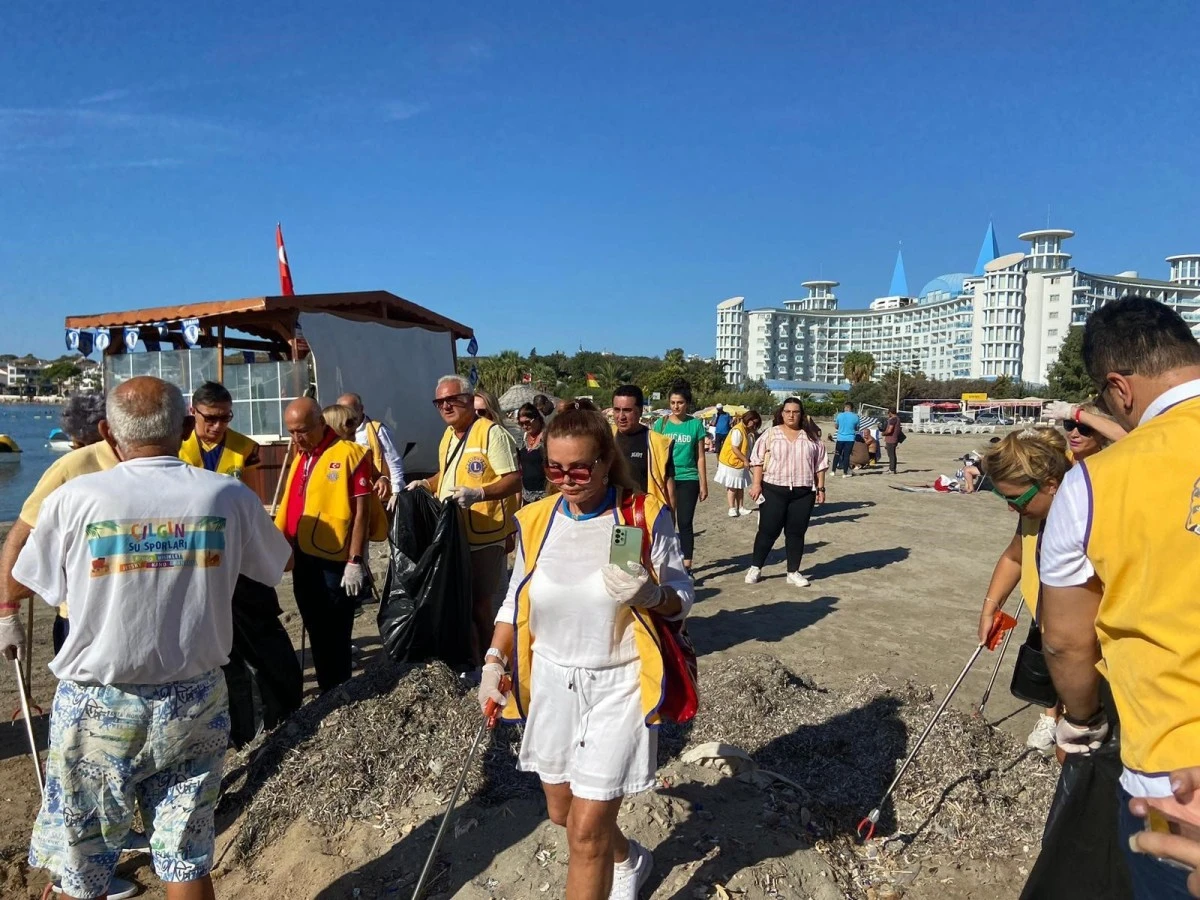Didim'de temizlik çalışmaları devam ediyor