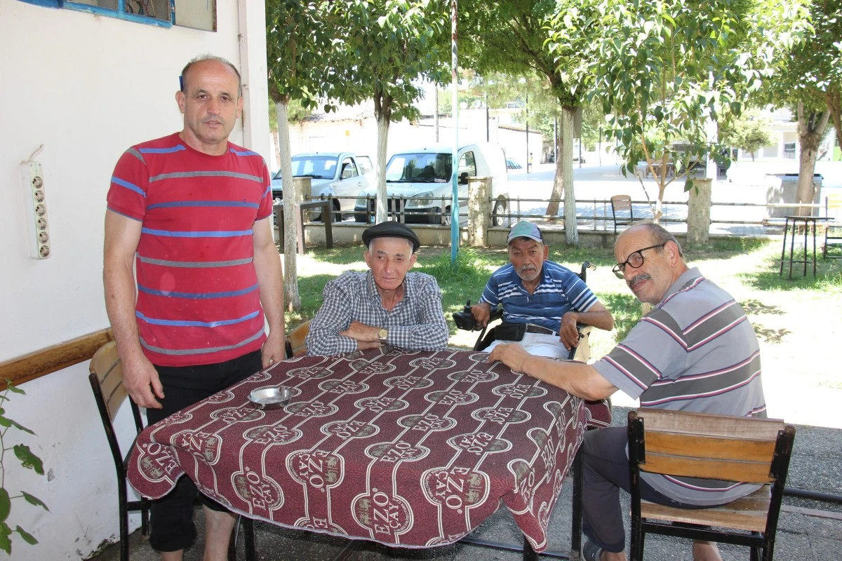 Çay ve su ile geçen çeyrek asır